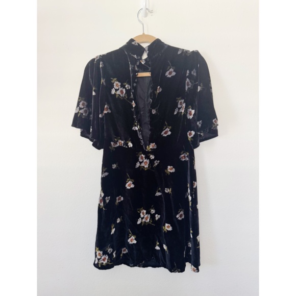 FREE PEOPLE Be My Baby Luxe Velvet Floral Mock Neck Vintage Mini Dress 4 - Picture 5 of 9